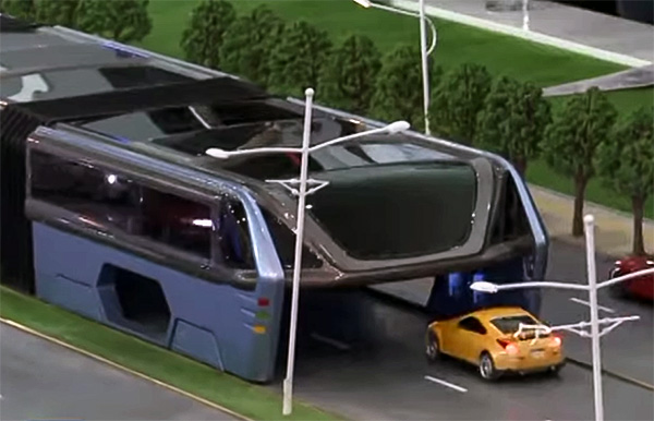 Straddling bus in China